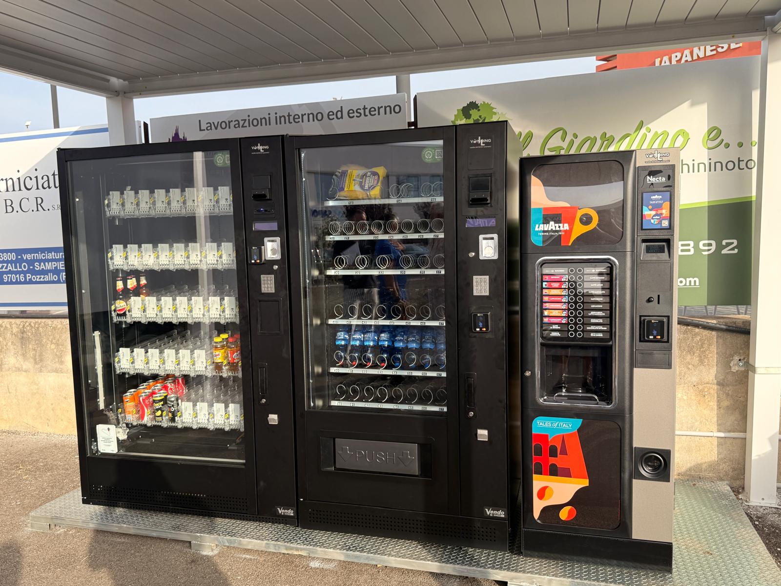 Distributori automatici snack, bevande e caffe installati a Modica presso l’autolavaggio Ma Lavu Iu